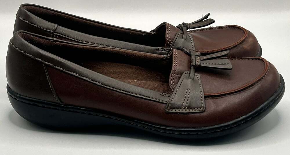 Clarks Ashland Bubble Brown Leather Tassel Loafers - Picture 2 of 6